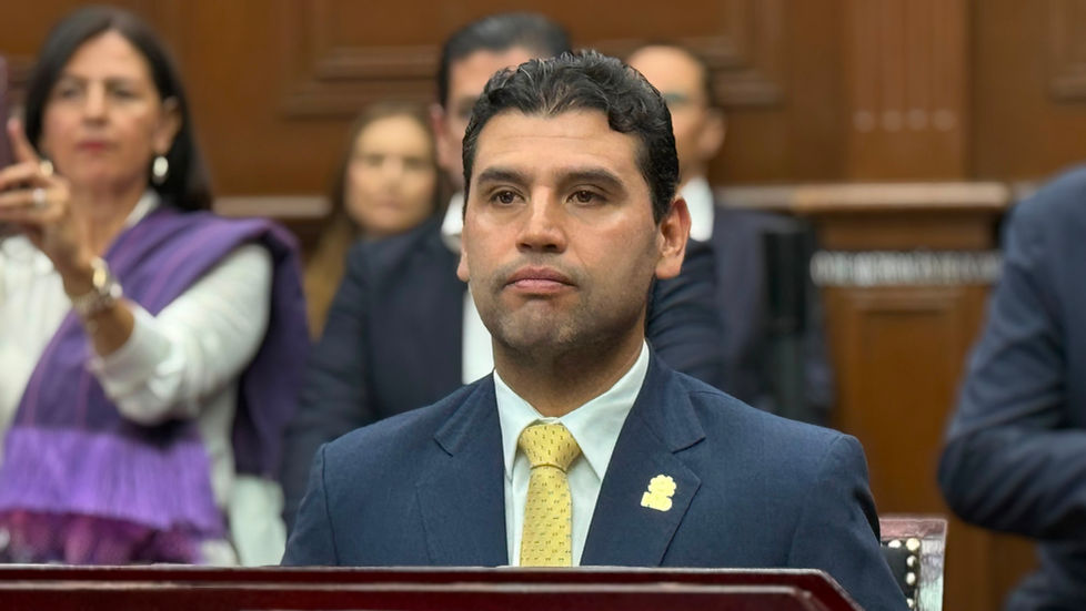 Inscripción en letras de oro de Amalia Solórzano es un acto de justicia histórica para las mujeres de Michoacán: Octavio Ocampo