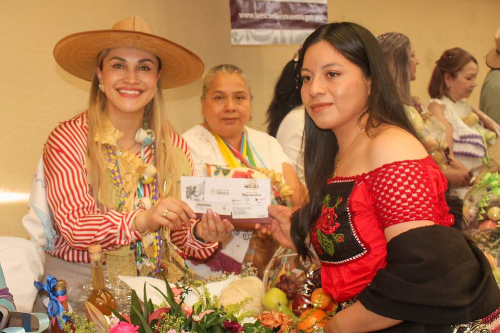 Coeneo fortalece la educación con participación en entrega de apoyos federales