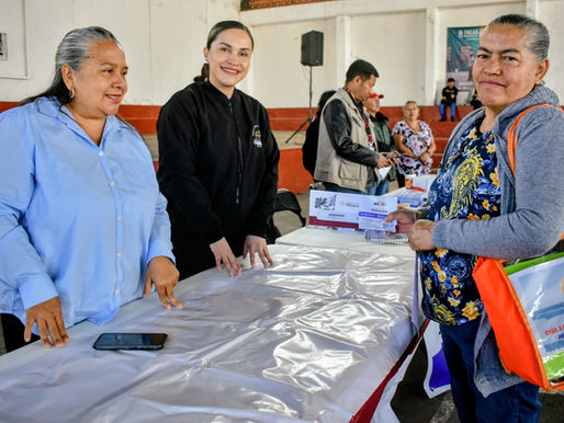 Gobierno de Coeneo fortalece el bienestar social con entrega de tarjetas a adultos mayores y mujeres