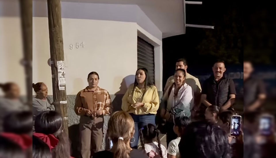 Adriana Campos Huirache reconoce talento y tradición del grupo de danza Cristo Rey en Jacona