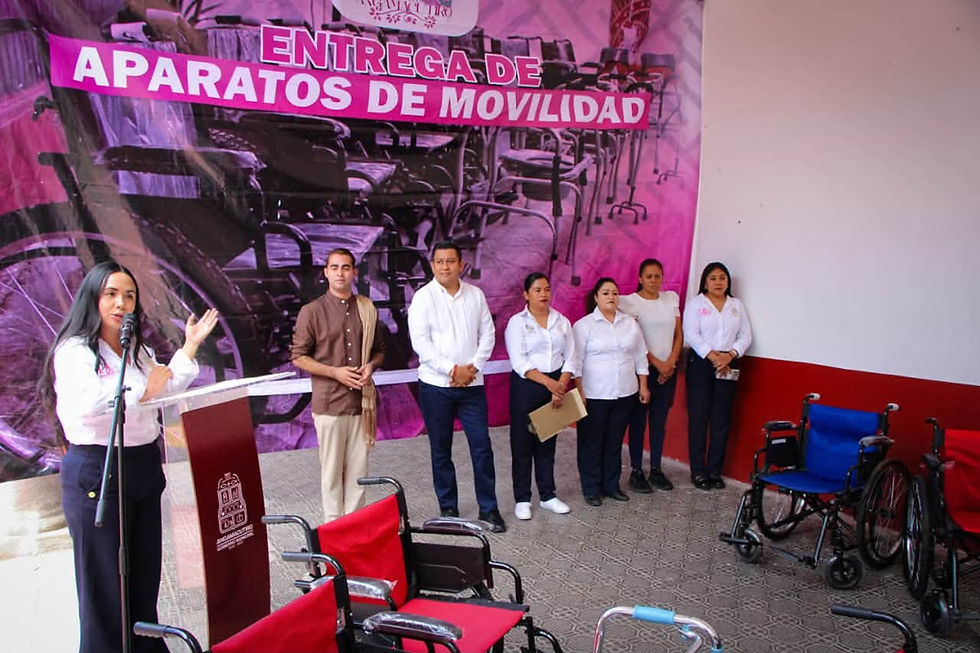 Hermes Pacheco acompaña al DIF Angamacutiro en entrega de aparatos de movilidad