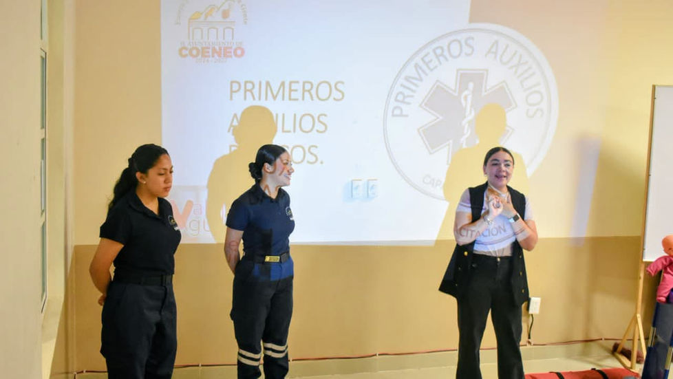 Capacitan a personal educativo y del DIF en materia de prevención y atención de emergencias en Coeneo