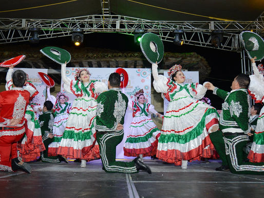 Festival Folclórico en Tangancícuaro: Un Derroche de Talento en las Fiestas Patrias 2025
