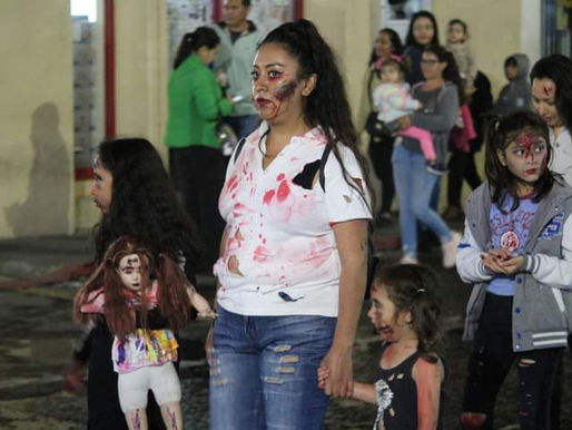 Con ambiente festivo y creativo, se realizó la segunda Marcha Zombie en Zacapu.