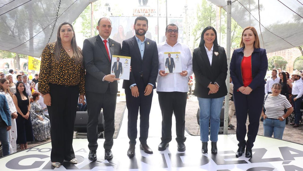 Octavio Ocampo presenta su Segundo Informe Legislativo
