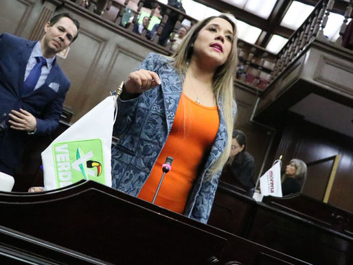 Llama Xóchitl Ruiz a dignificar condiciones laborales y garantizar respaldo a familias de policías caídos