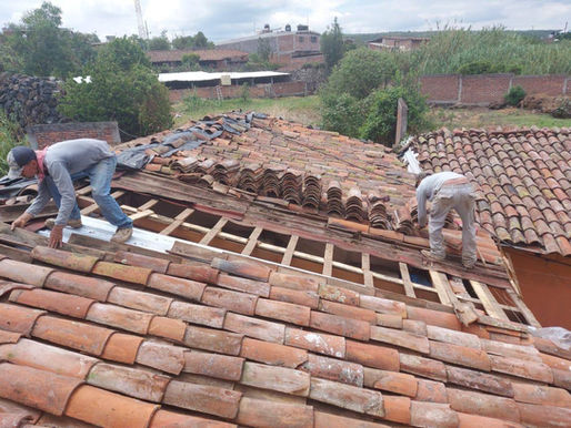 Dirección de Bienestar protege hogares vulnerables ante temporada de lluvias en Panindícuaro