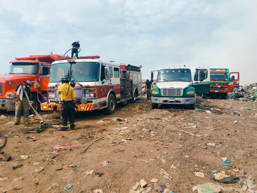 Controlan en 90% incendio en relleno sanitario de Tangancícuaro gracias a rápida acción de autoridades
