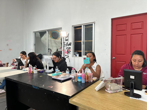 Gobierno de Tangancícuaro Impulsa el Emprendimiento y la Autoestima a través del Curso de Automaquillaje