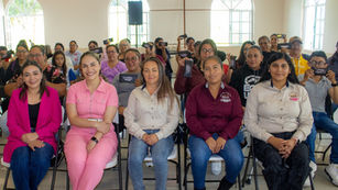 Entregan Lentes Gratuitos a Familias Vulnerables en Coeneo gracias al Trabajo en Equipo