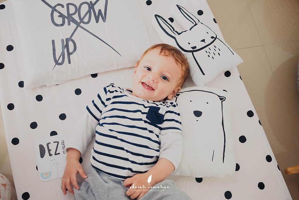 ensaio fotográfico de bebe, ensaio fotografico de 10 meses, book de 10 meses, ensaio fotográfico em casa, 10 meses, bebê, fotografia, curitiba