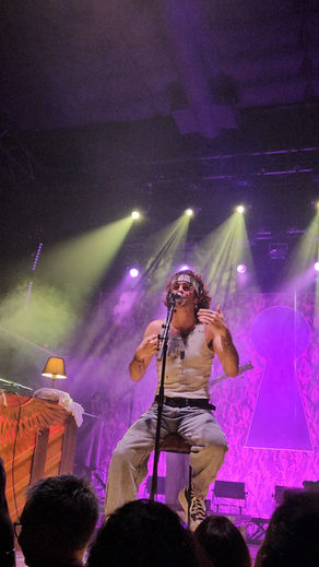 "Mamá, lo he logrado": Iván Herzog emociona a todo su público en el primer concierto de su gira