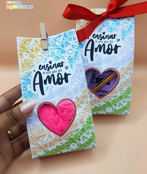 Sacolinha dia dos professores Ensinar é um ato de amor