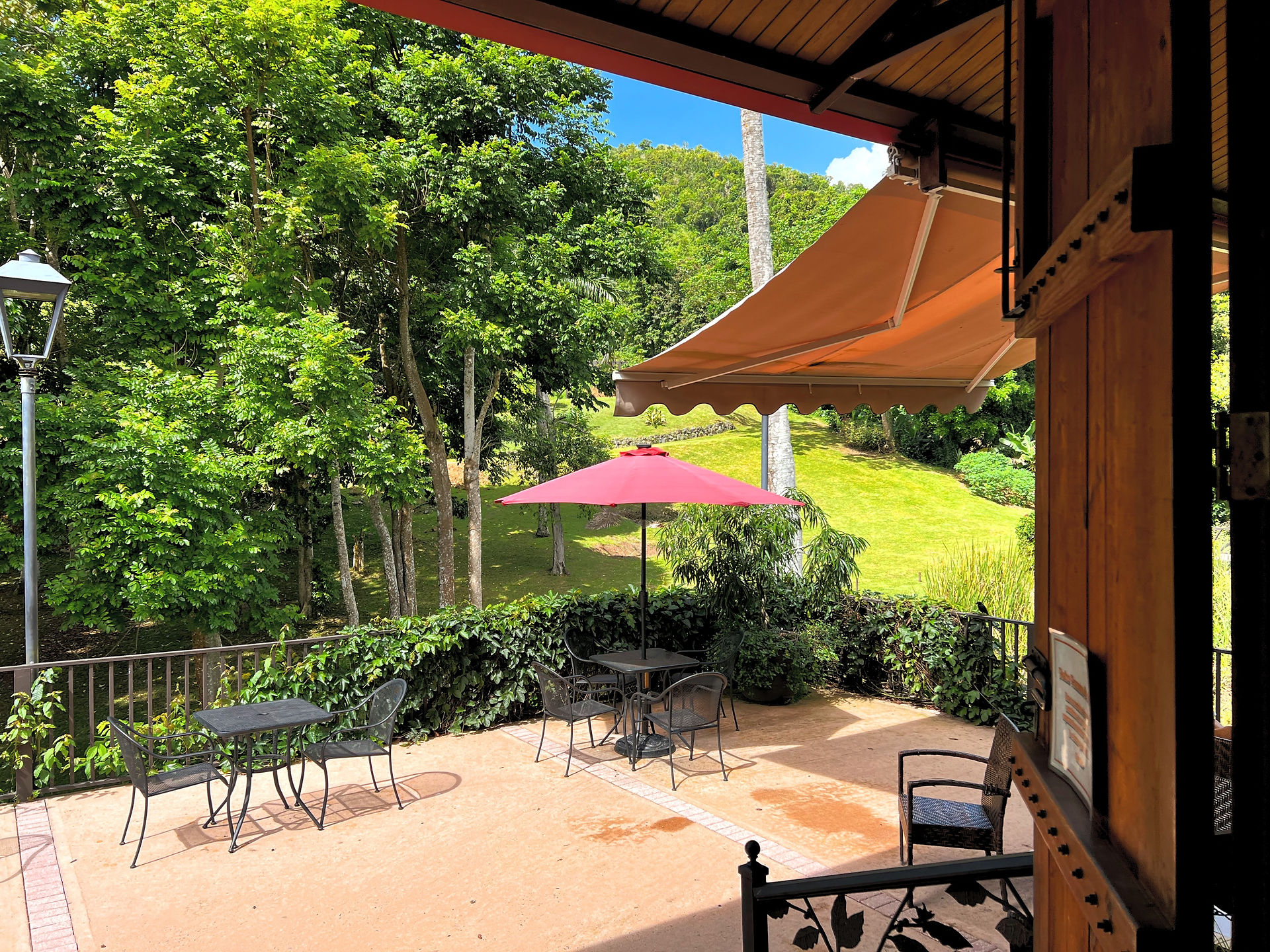 Hacienda Munoz outdoor Café
