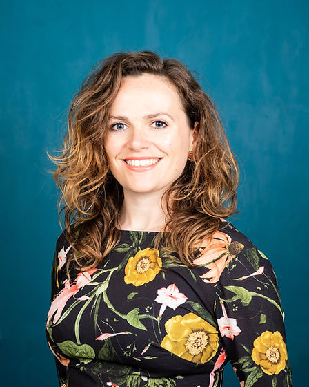 Laurel Neighbour headshot 2020.jpeg