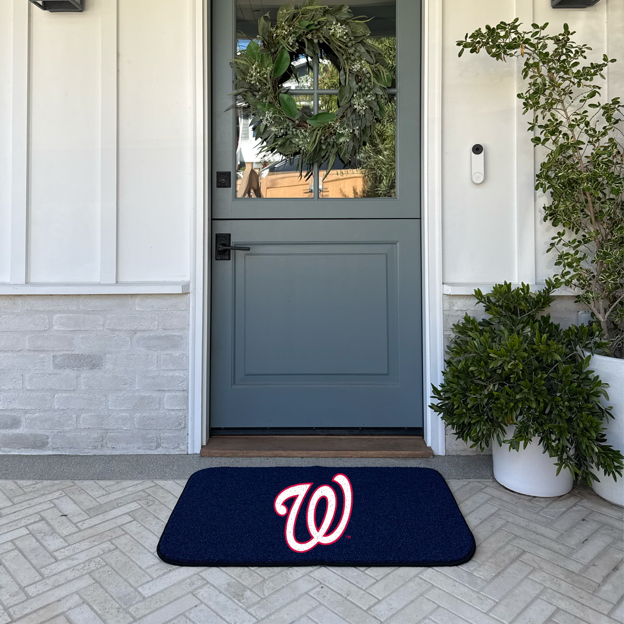 WASHINGTON NATIONALS™ 26" X 38" THE STARTER