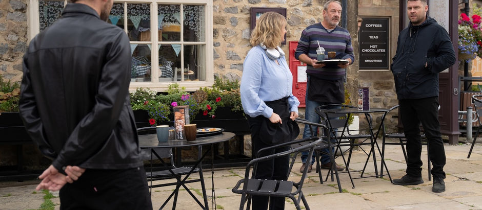 Kev promises to change after Aaron publicly confirms Robron is back on in Emmerdale