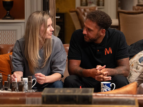 Joe begins to suspect Dawn is harbouring feelings for Billy in Emmerdale