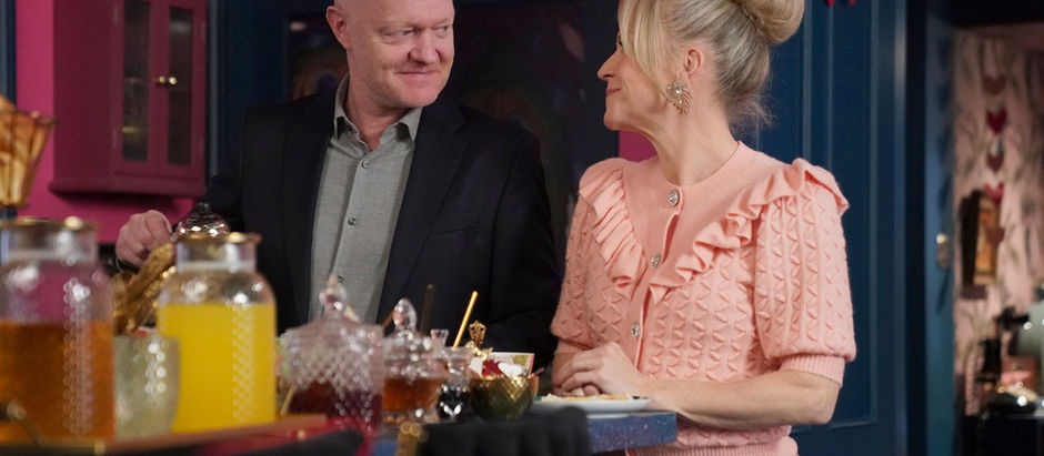 Linda leans in for a kiss as Max hides the truth about Ollie’s bully in EastEnders