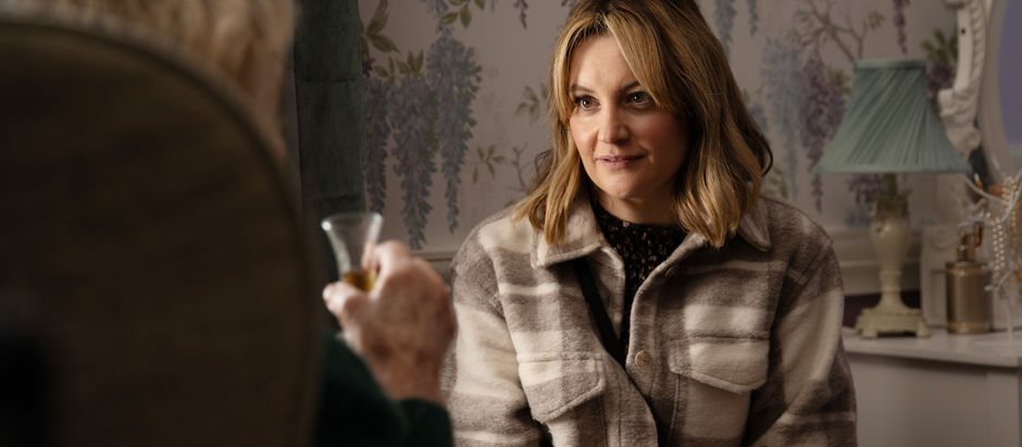 Ella's behaviour raises alarm bells with Mandy in Emmerdale as Liam invites her to move in