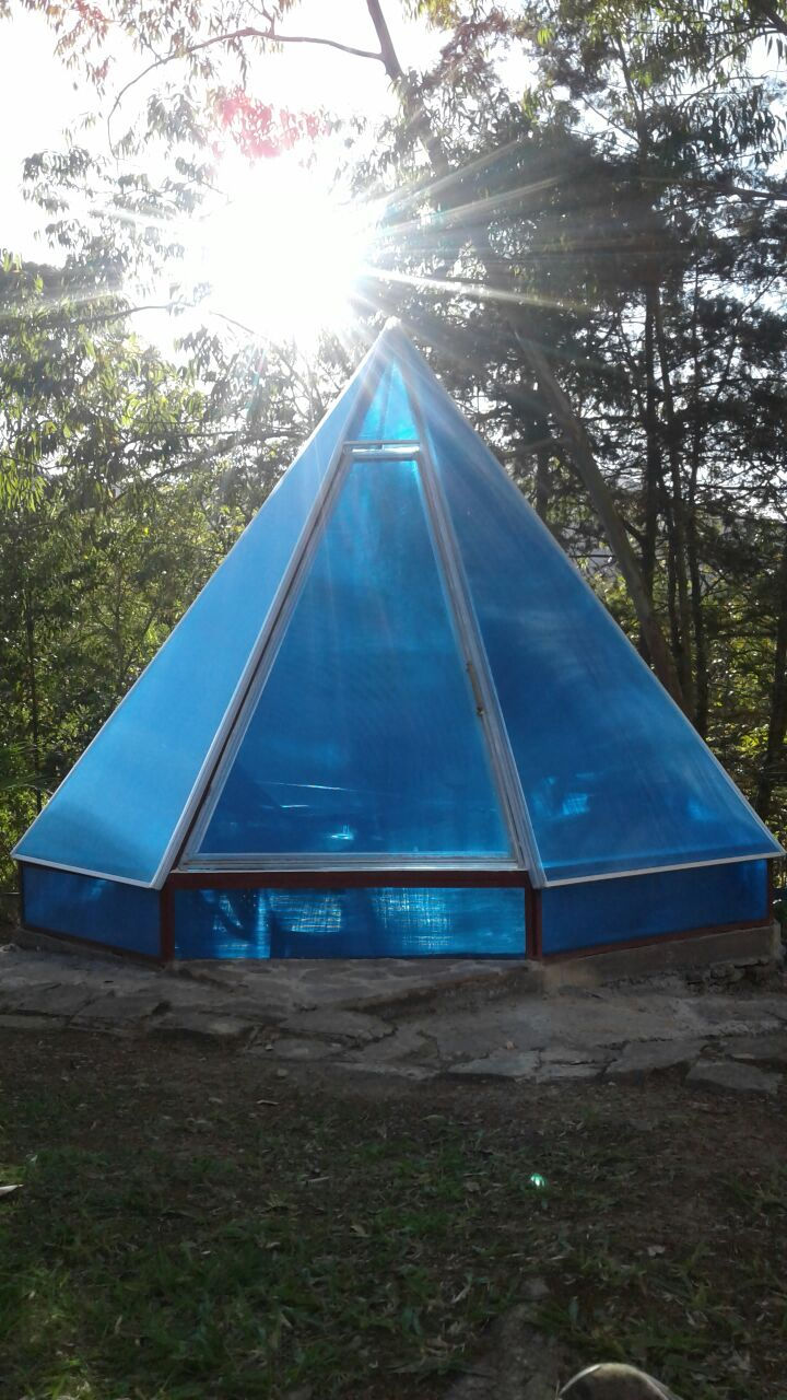 Pirámide de relajación y sanación