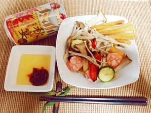 焼き野菜とキノコのコチュジャンソース添え