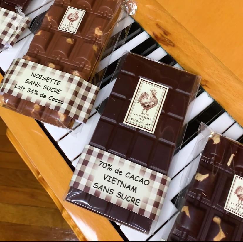 Tablettes de chocolat haut de gamme de La Ferme au Chocolat