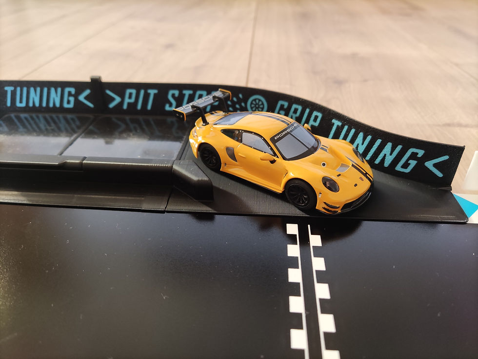 Miniaturbild: Reifenreiniger/Boxengasse (3D Prinz) passend für Carrera Hybrid 1:50 | Zubehör