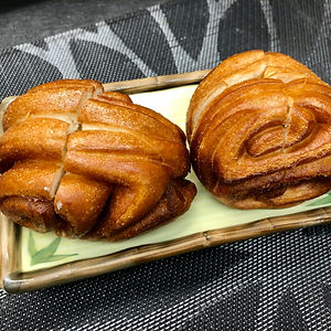 Fried Huajuan Bun 炸花卷