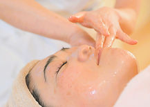 フェイシャルトリートメント