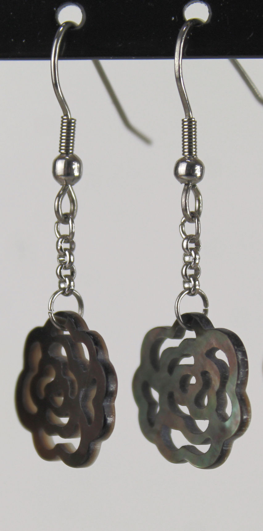 Miniature : Boucles nacre camélia