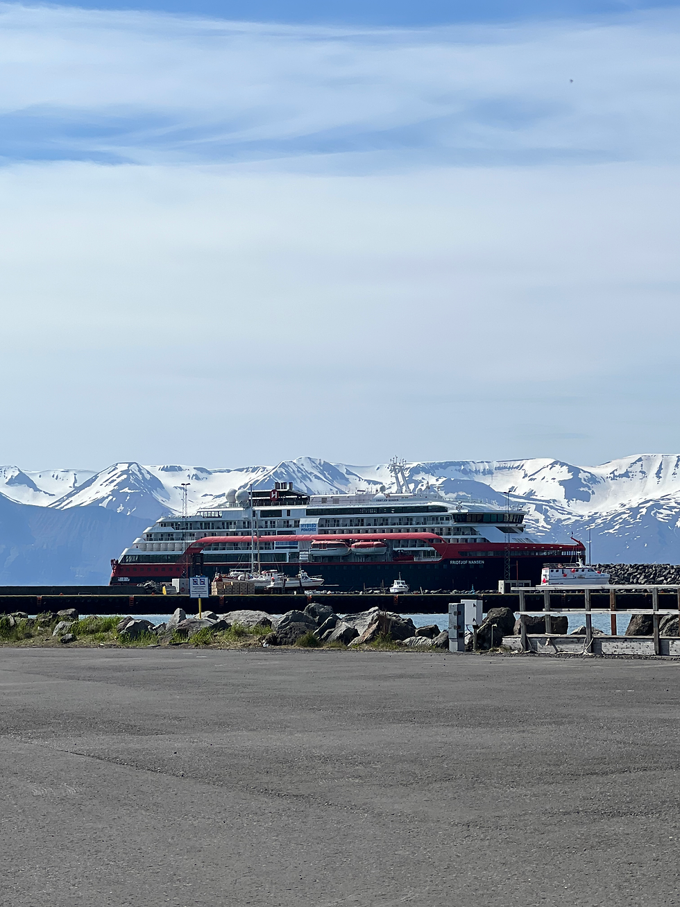 MS Fridtjof Nansen in Iceland