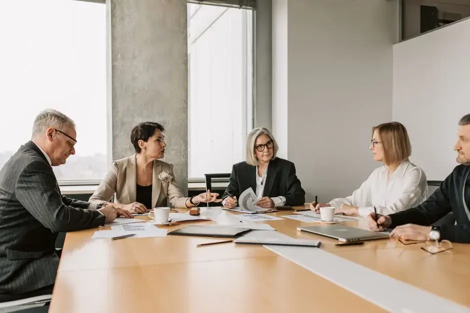 How Can an Investment Banker Assist in Mergers and Acquisitions?