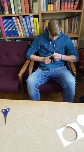 54518166_403543426888699_812096638280531