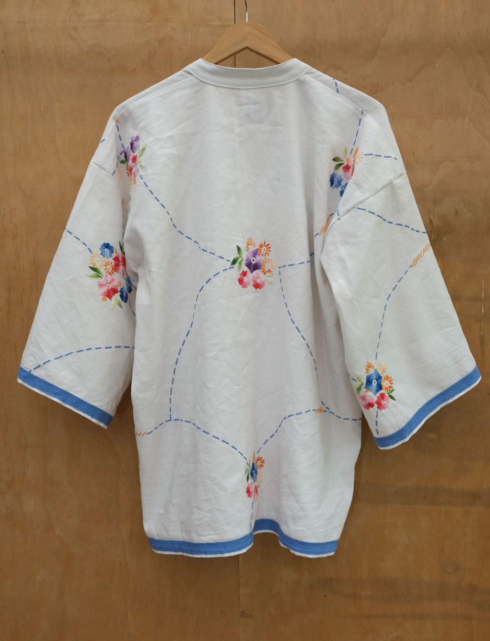 Thumbnail: Flower embroided shirt