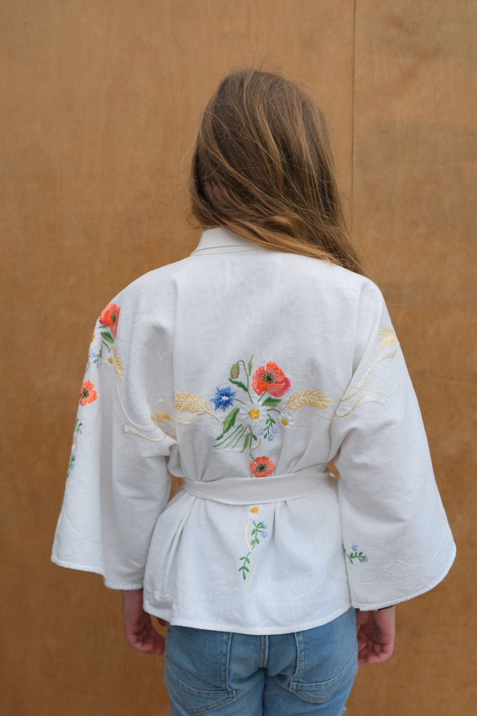 Thumbnail: Linen wrapblouse with flower embroidery
