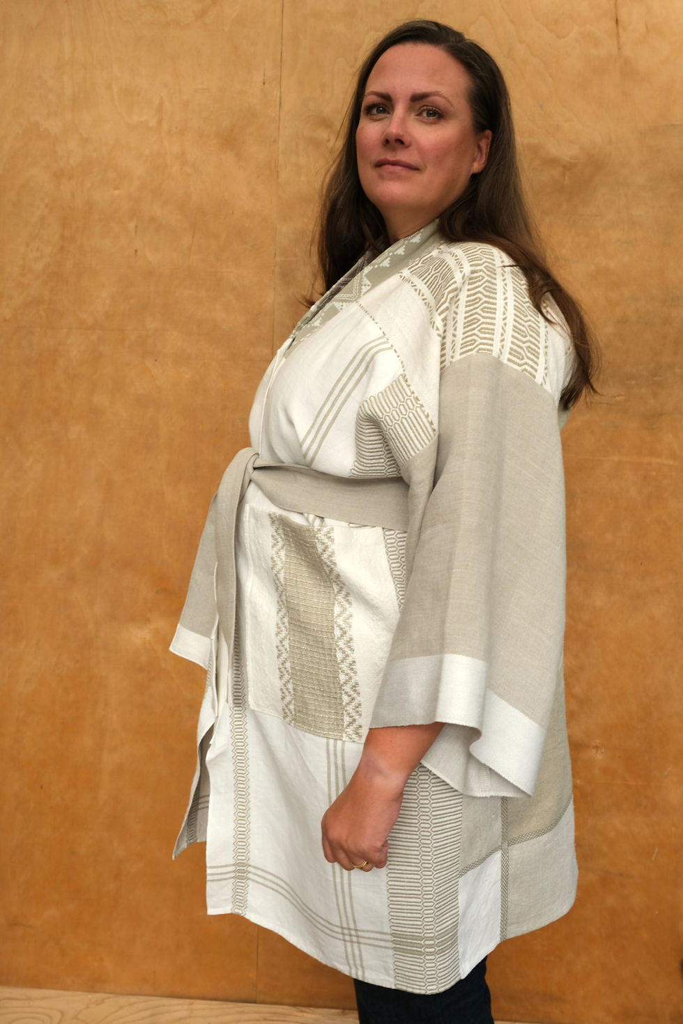 Thumbnail: Comfortable kimono in white and grey