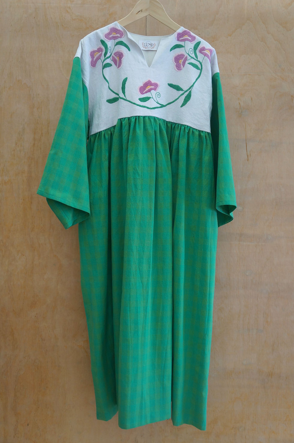 Grönrutig klänning