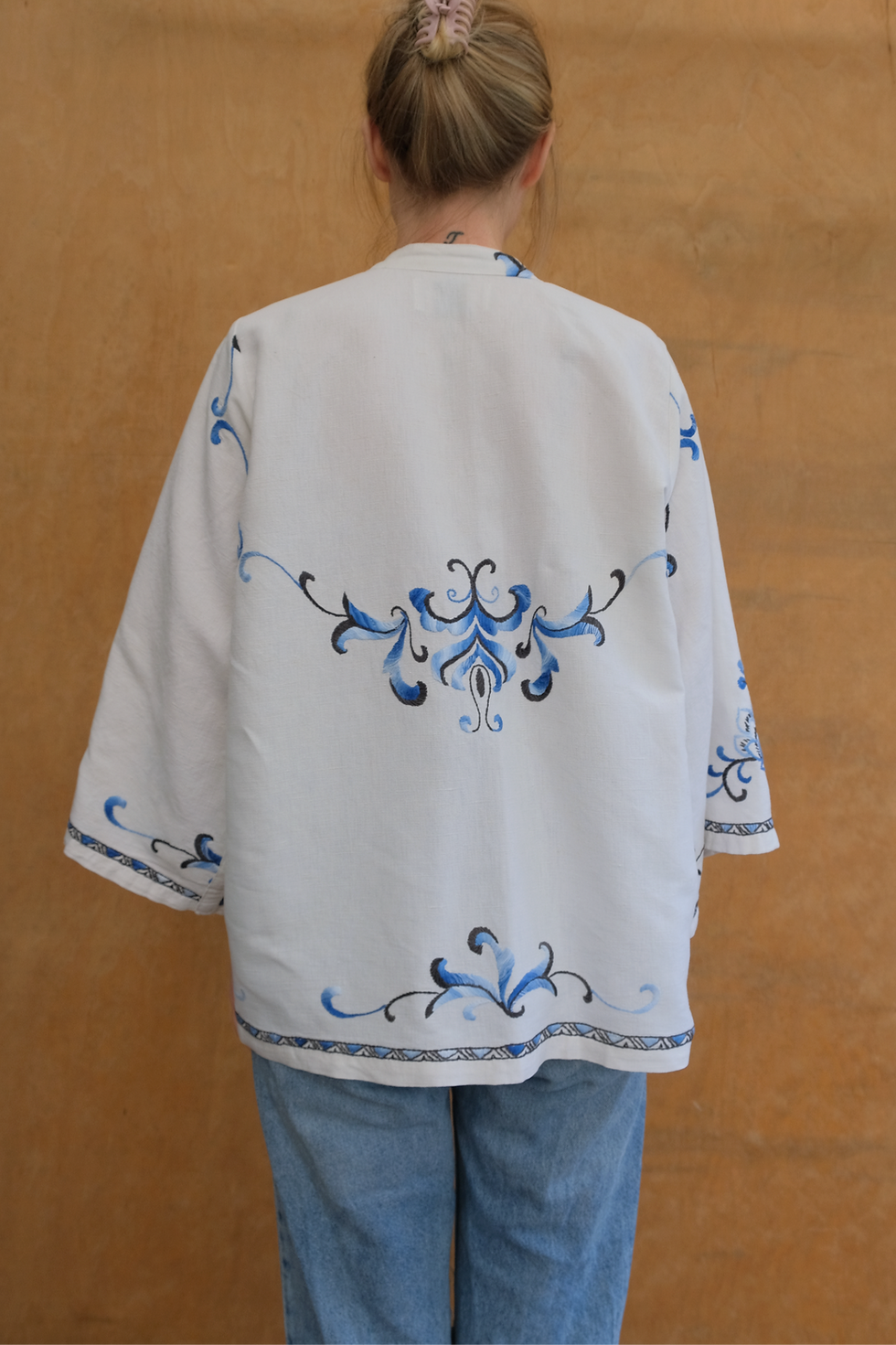 Thumbnail: Blue embroidery linenshirt
