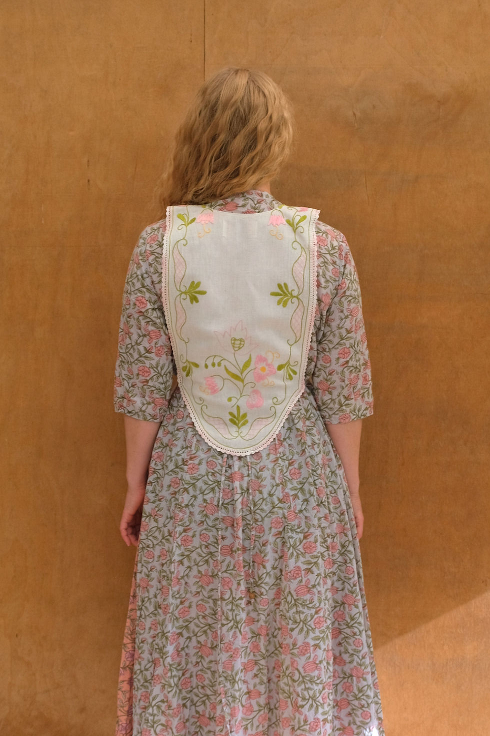Thumbnail: Collar with pink and green embroidery