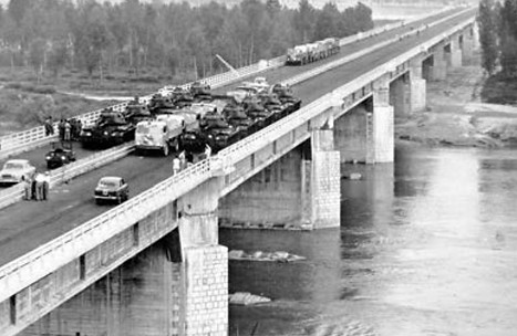 Ponte sul Po a Piacenza 10.jpg