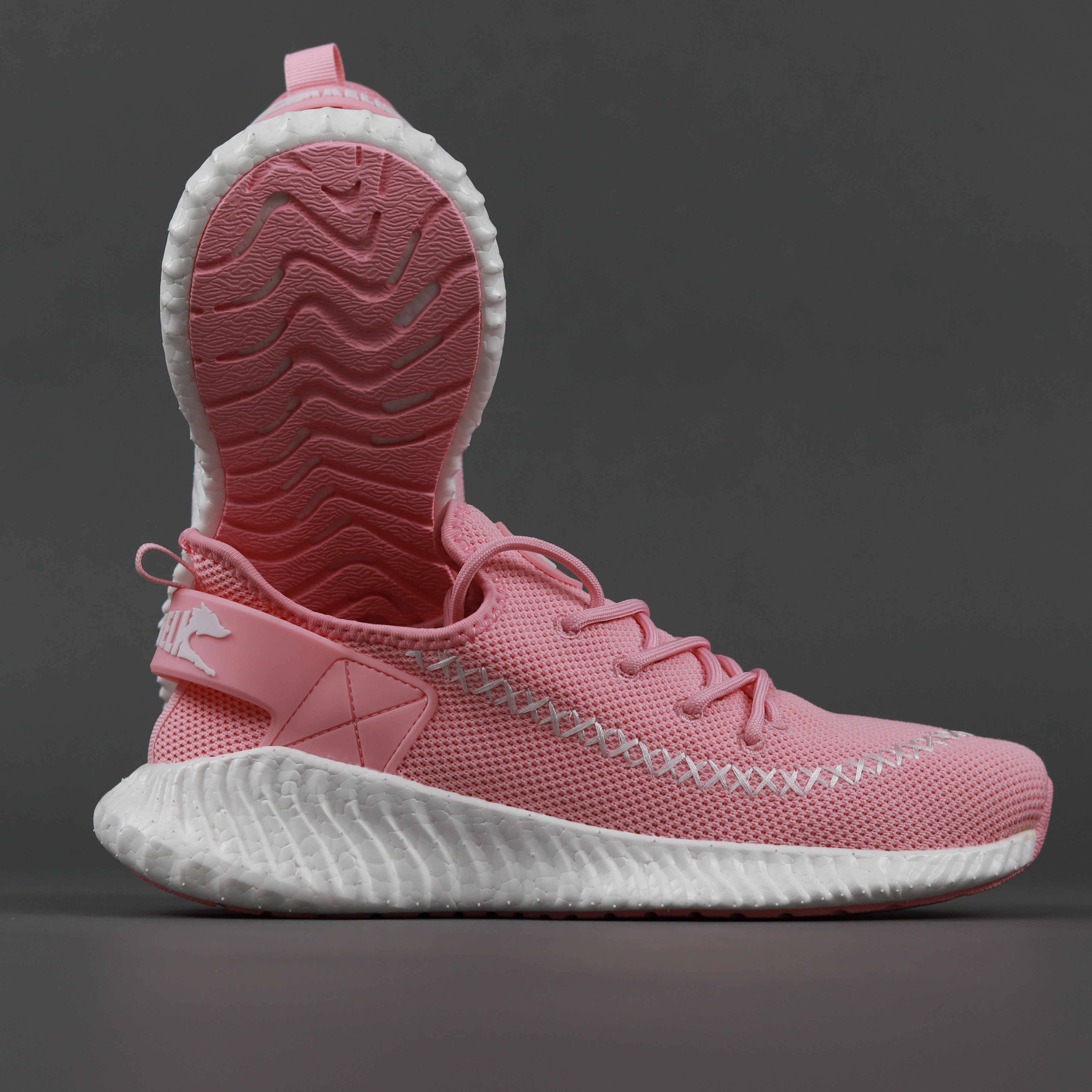 Genesis Pale pink/white