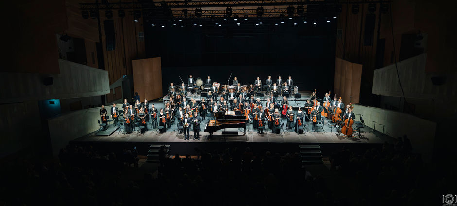 Photo coverage: LNSO, Rachmaninoff, Stravinsky, un Grīnups