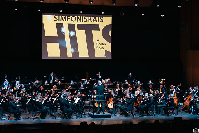 013_janisphoto_small (1).jpg