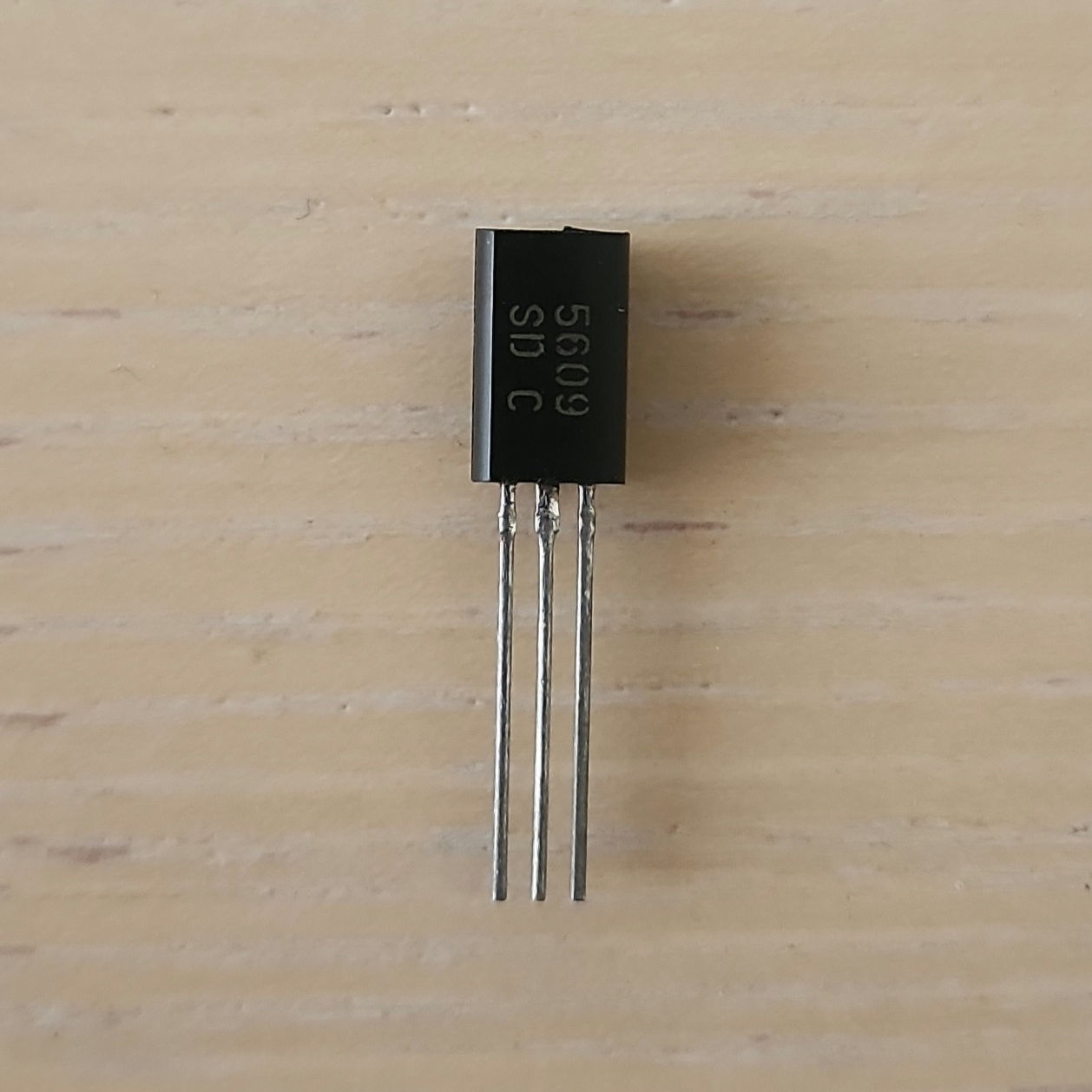 2N5609 80V 5A 25W PNP Transistor