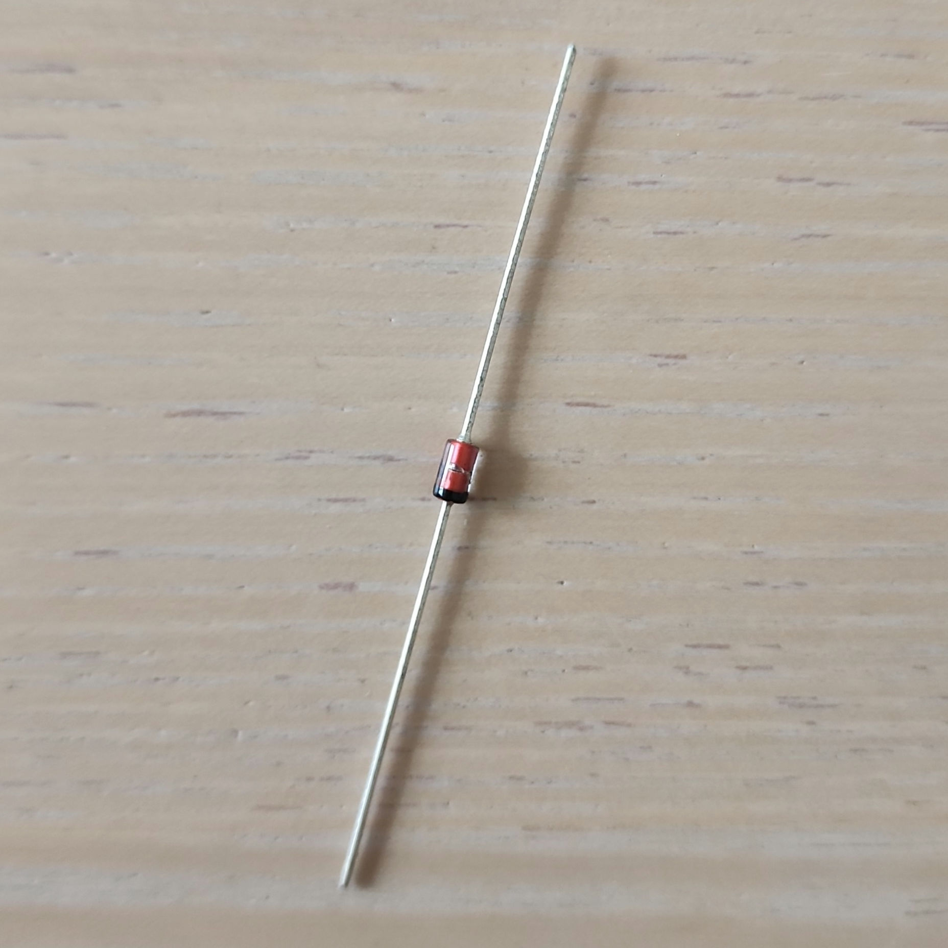 10pcs 1N4743A 13V 1W Zener Diode 5% Silicon Glass Axial Lead