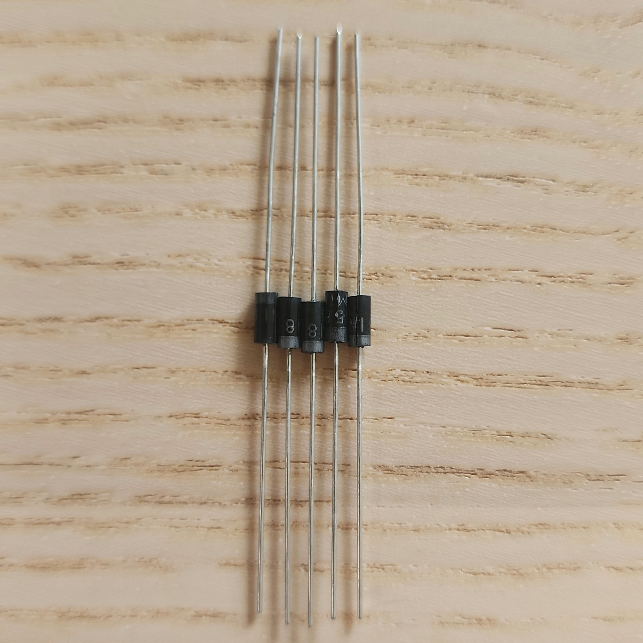 5pcs 1N5818 IN5818 1.0A 30V Schottky Rectifier Diodes