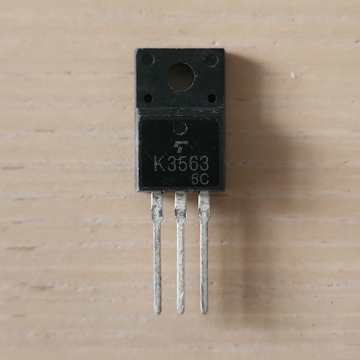 2SK3563 500V 5A N-Channel MOSFET