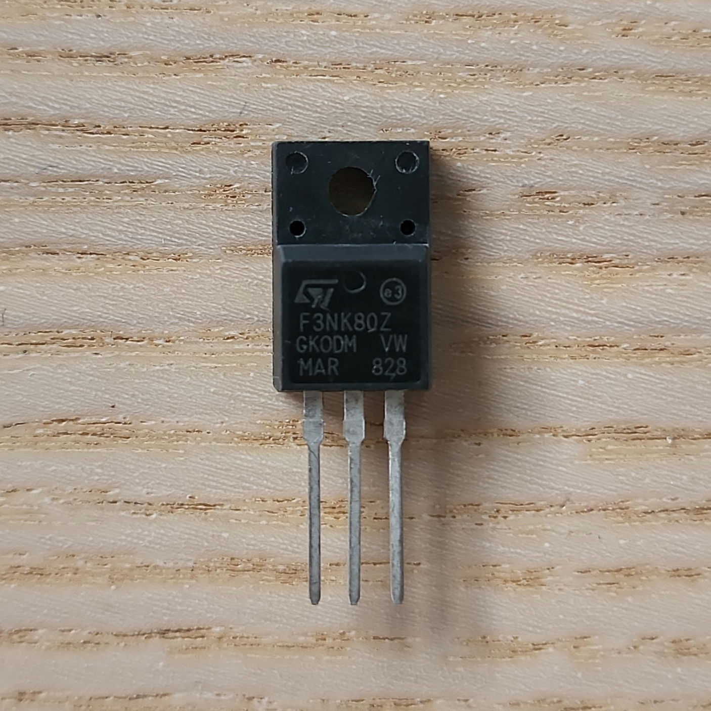 STF3NK80Z N-channel MOSFET 800V 3.8Ohm 2.5A