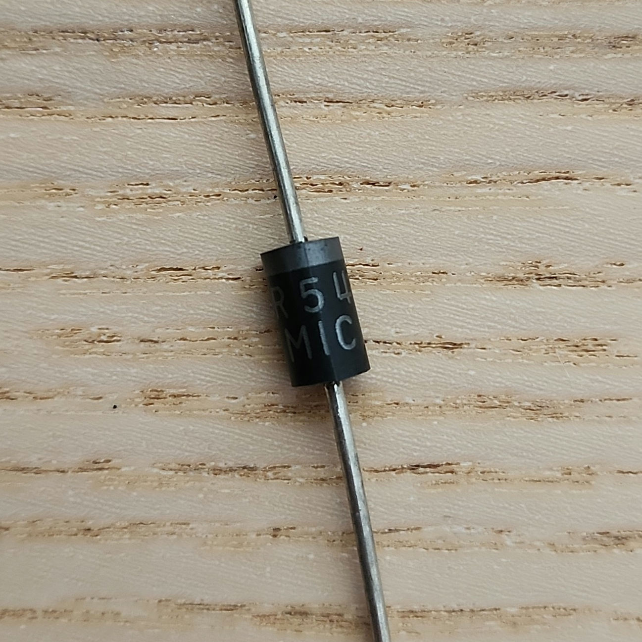 5pcs SR540 40V 5A Schottky Barrier Rectifier Diode